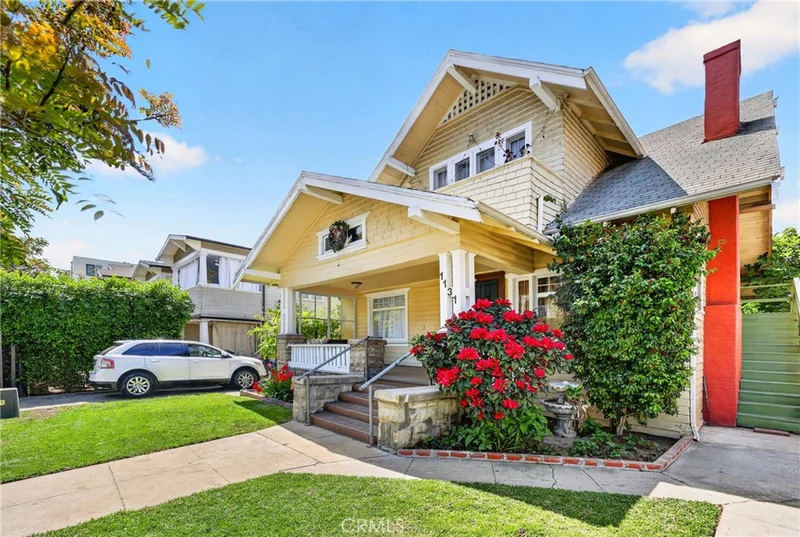 Photo 2 of 1131 Echo Park Ave