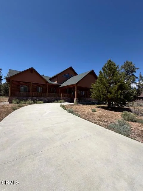 1099 Heritage Trail photo 2