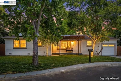 1210 Kendall Ct