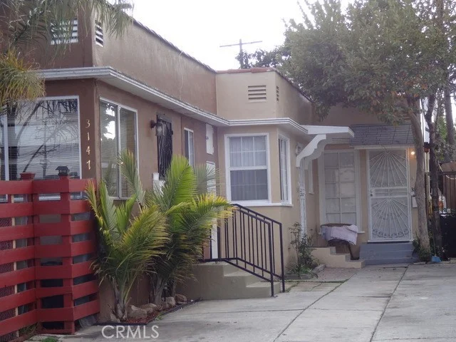 3147 S Halm Avenue photo 2
