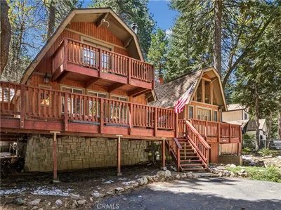31345 Cedarwood photo 2
