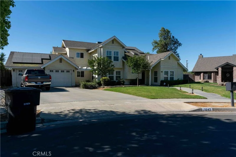 Photo 2 of 1042 Robinson Court