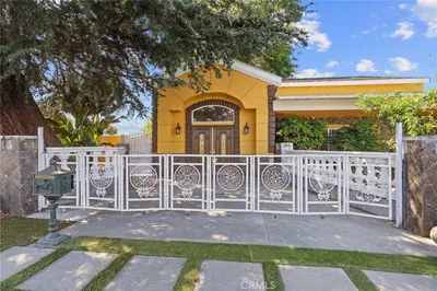 9588 Sparklett Street photo 2