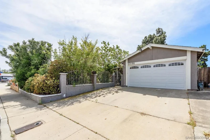 10166 Drumcliff Ave, San Diego, CA 92126