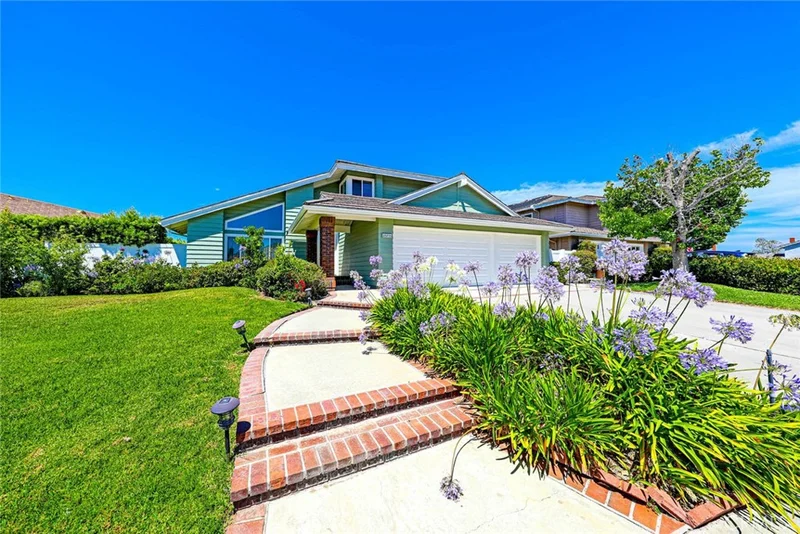 Photo 2 of 25721 Weston Drive