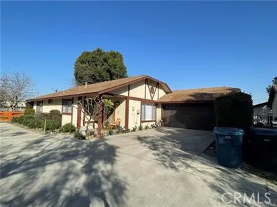 16641 California photo 2