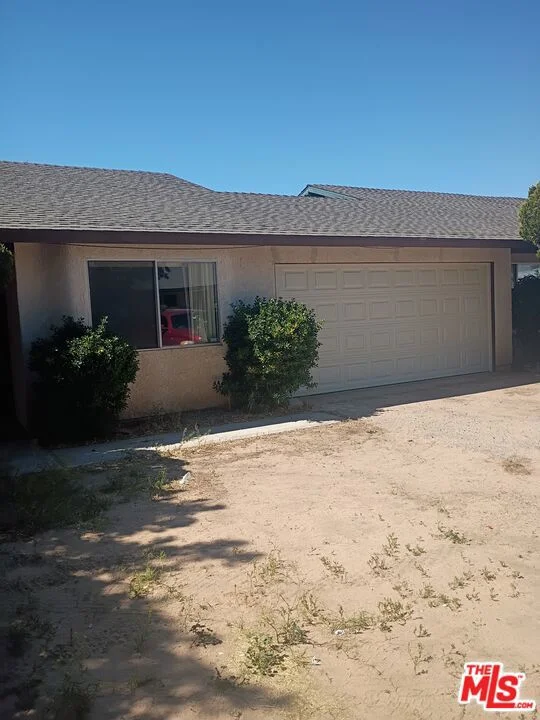 Photo 2 of 12525 Kiowa Road 3