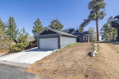 721 Villa Grove Avenue photo 2