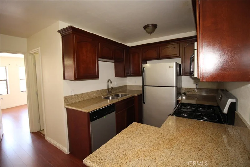 7914 Seville Avenue B photo 2