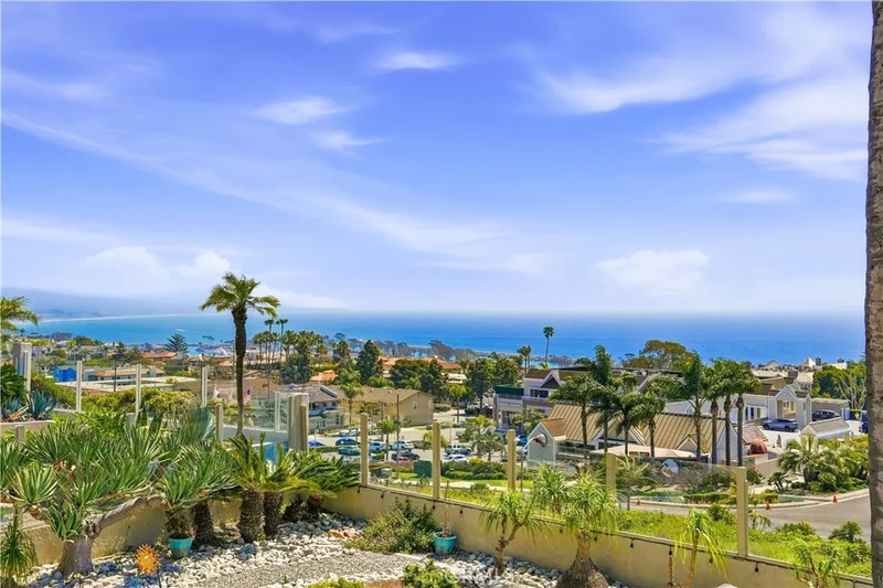 83 Palm Beach Court photo 2