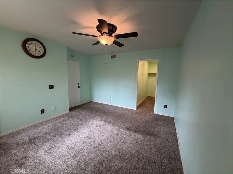 Photo 2 of 2110 Hawthorne Court