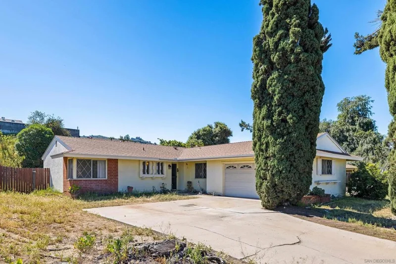 8679 Vista Del Verde, El Cajon, CA 92021