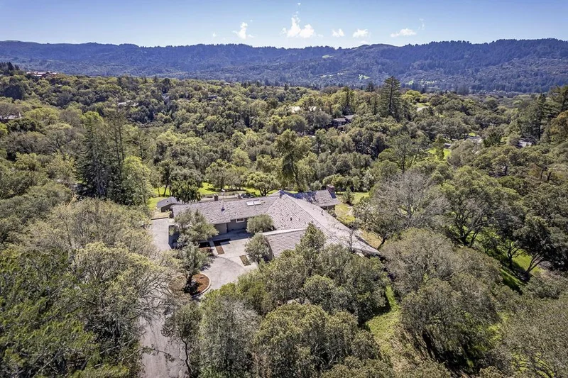 747 Westridge Drive, Portola Valley, CA 94028