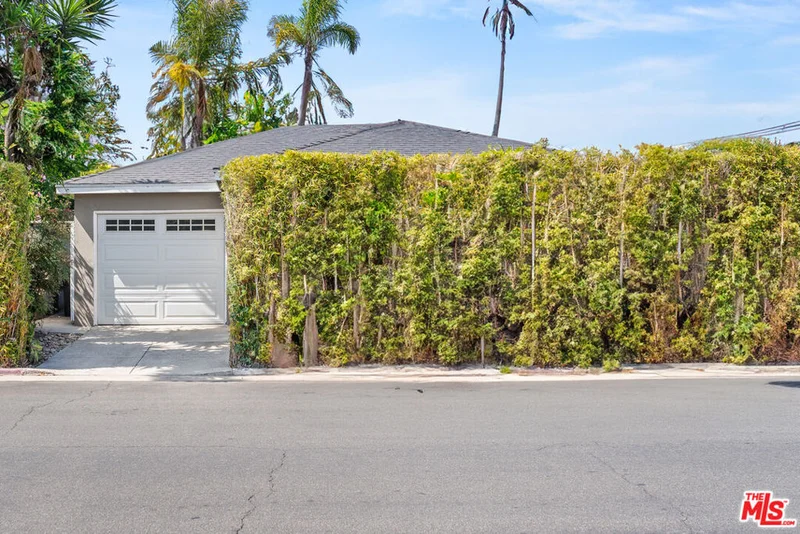 627 Mildred Avenue, Venice, CA 90291