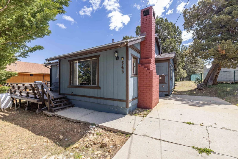 Photo 2 of 643 Villa Grove Avenue