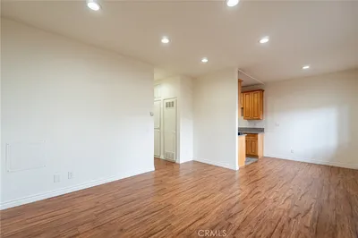 10085 Tujunga Canyon Boulevard 4 photo 2