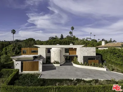 11075 W Sunset Boulevard photo 2