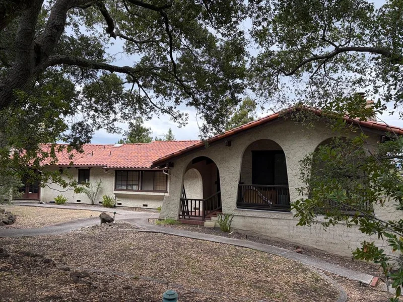 11614 Dawson Drive, Los Altos Hills, CA 94024