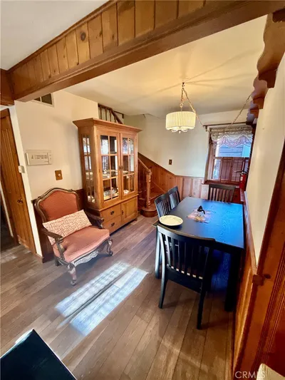 345 W Sherwood photo 2