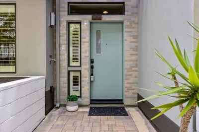 2511 State Street photo 2