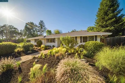 157 Clydesdale Dr