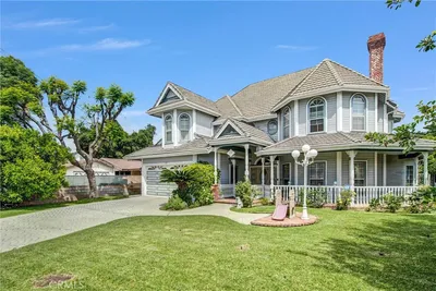 717 E Camino Real photo 2