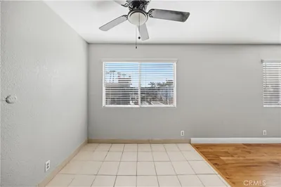 1308 E Oaks Street D photo 2