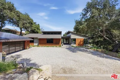 3860 Madison Road photo 2