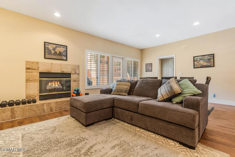 Photo 2 of 5200 White Oak Avenue 30