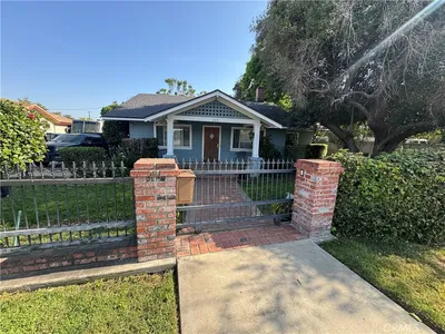220 E Duarte Road