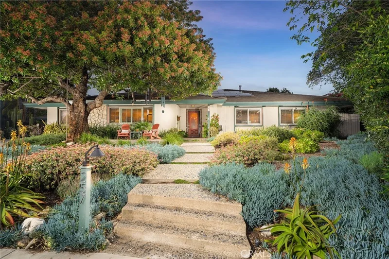 257 W Sonora Place, Claremont, CA 91711