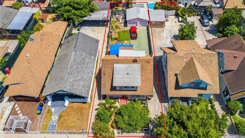 2920 Van Buren photo 2