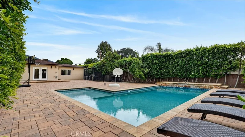 Photo 2 of 10855 Oro Vista