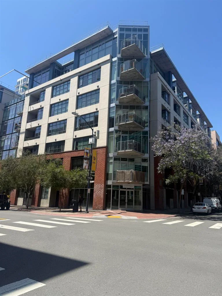 1050 Island Avenue 513, San Diego, CA 92101