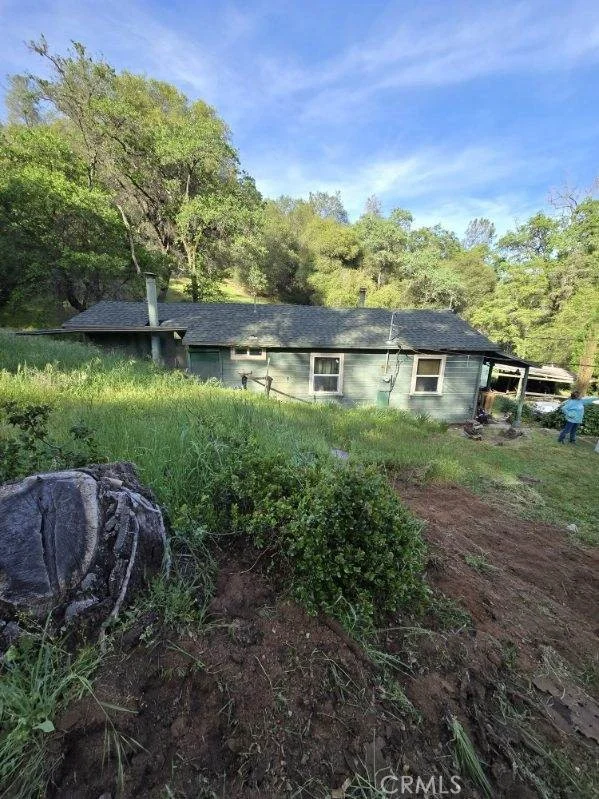 Photo 2 of 15305 Lake Arthur Road