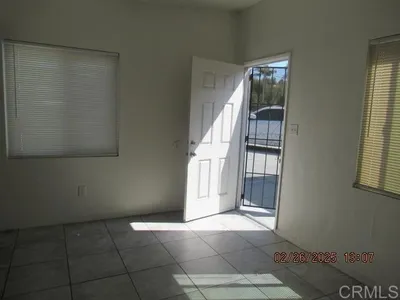 580 Glover Avenue photo 2