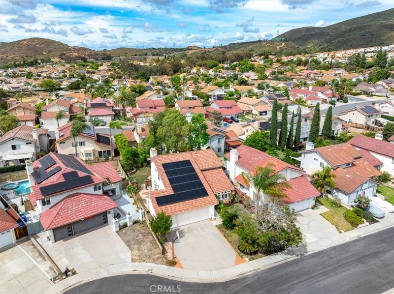 9048 Meadowrun, San Diego, CA 92129