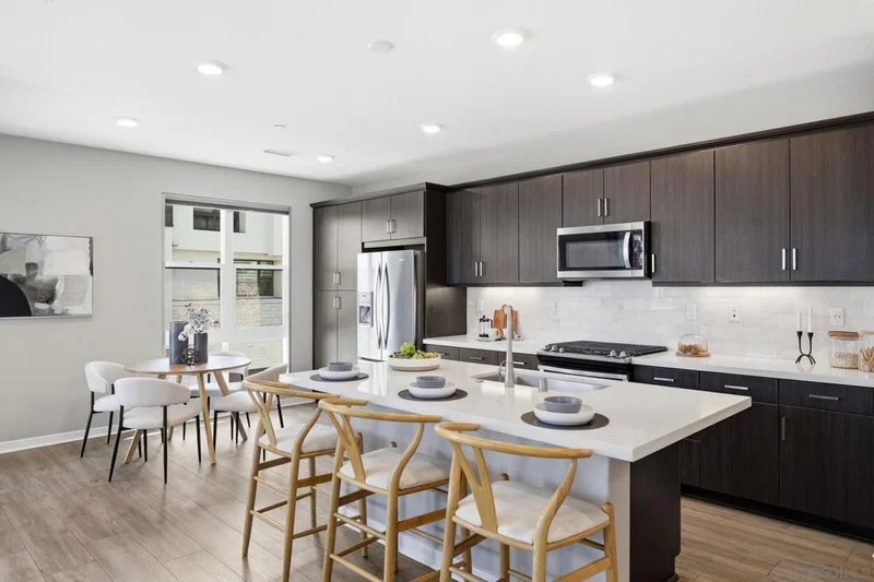 2960 Via Alta, San Diego, CA 92108