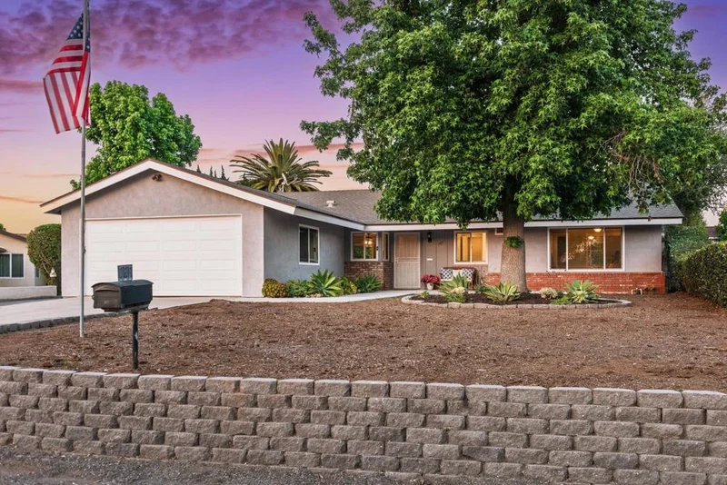 187 Del Sureno, Fallbrook, CA 92028