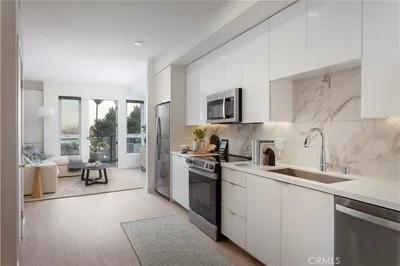 511 S Harbor 428 photo 2