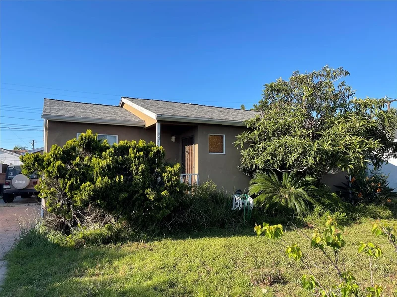 241 E 158th Street, Gardena, CA 90248