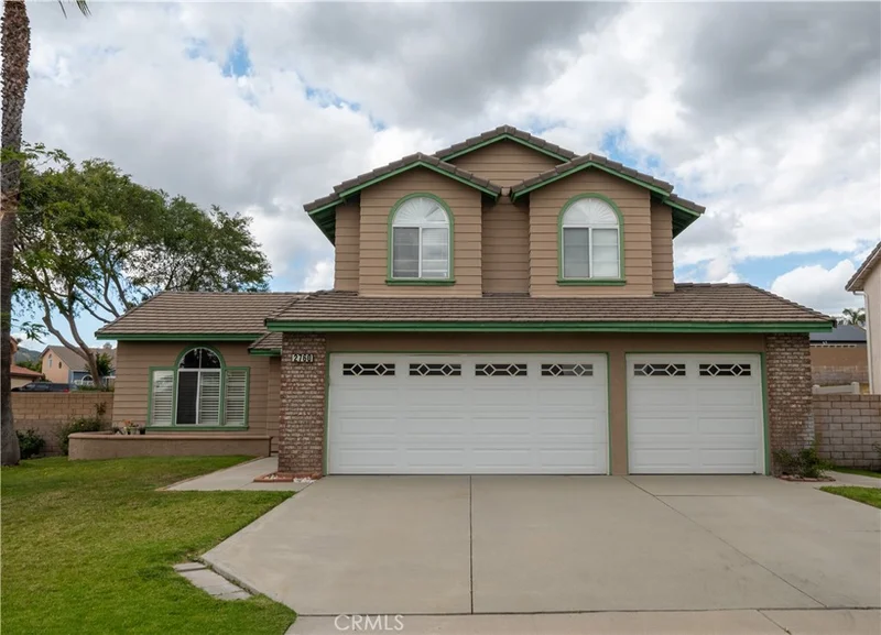 2760 W Windhaven, Rialto, CA 92377