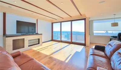 104 Manhattan Avenue photo 2