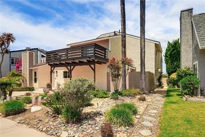 5413 Driftwood Street photo 2
