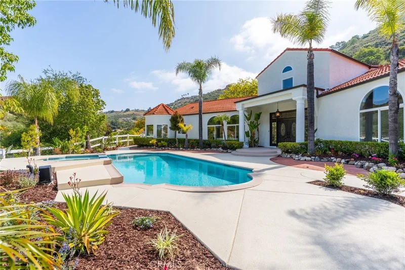 44240 La Cruz, Temecula, CA 92590