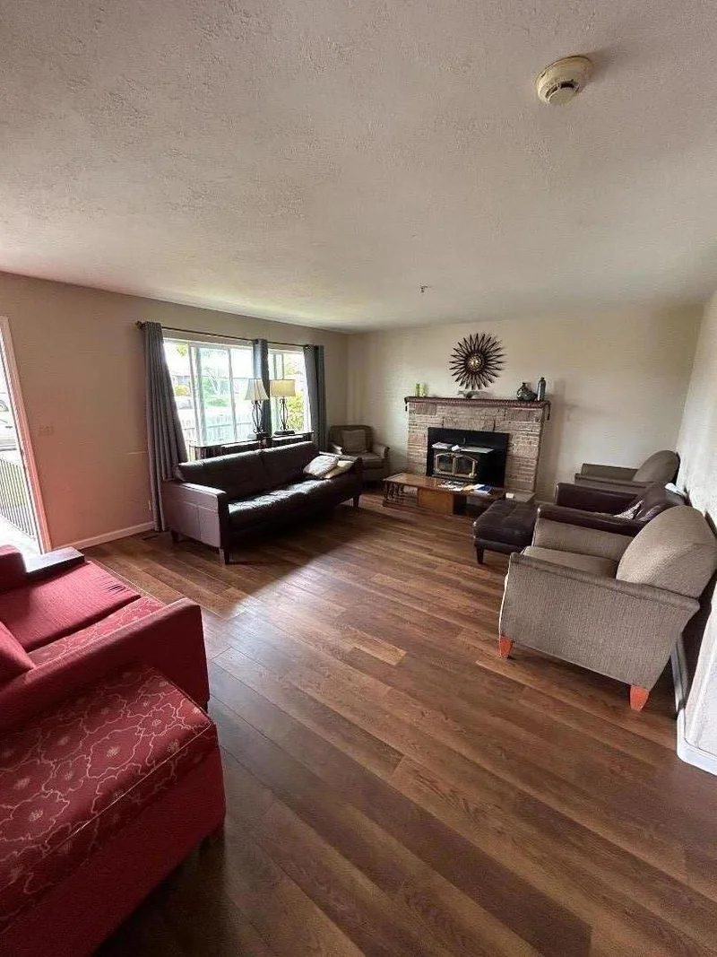 14 Madonna Drive photo 2