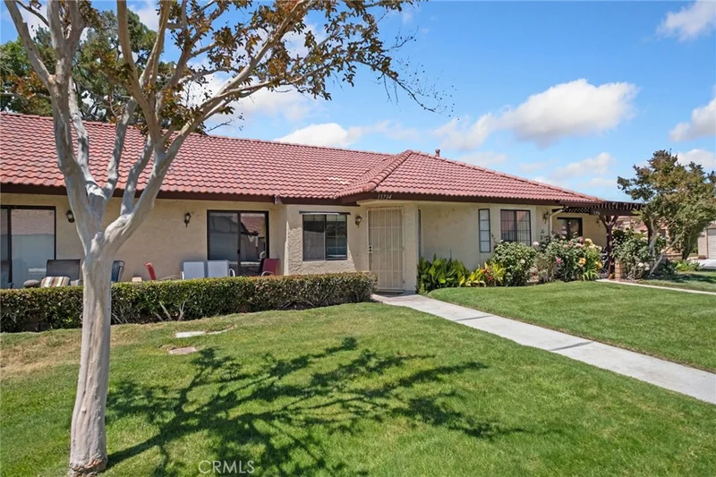 Photo 2 of 11734 Cottonwood