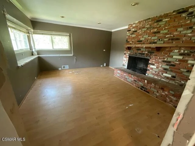 Interior 2