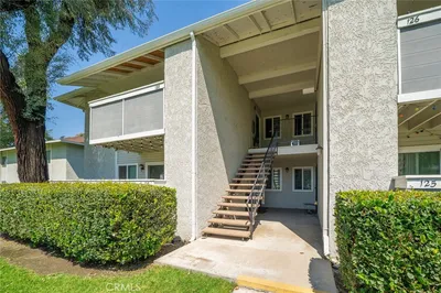 26200 Redlands 128 photo 2