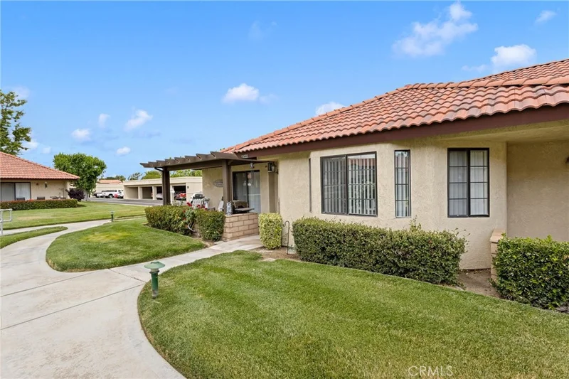 Photo 2 of 19222 Cottonwood Drive